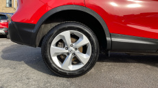 Nissan Qashqai 1.3 DiG-T Acenta Premium 5dr Petrol Hatchback